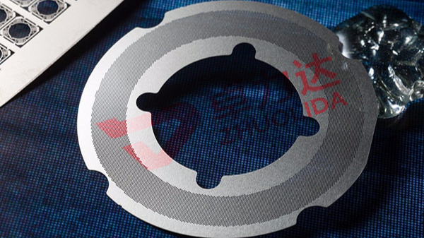 Vacuum cleaner filter material type and replacement cleaning